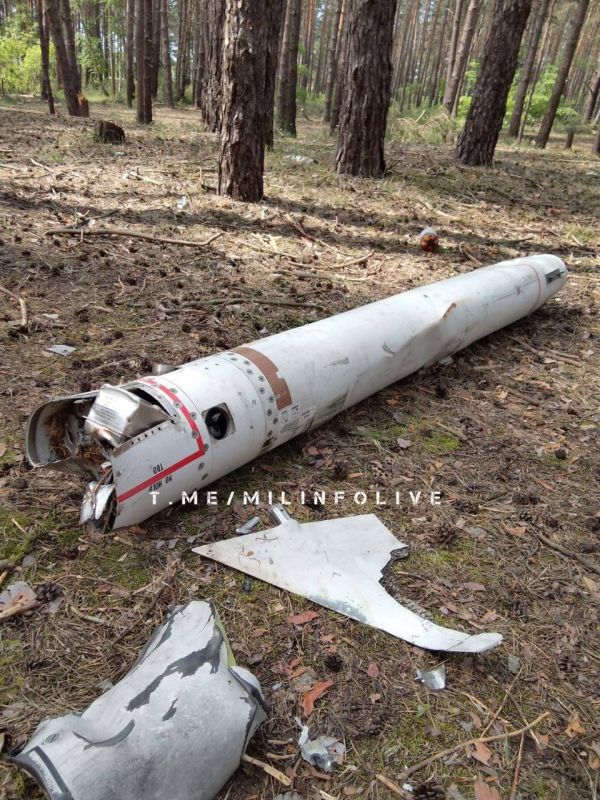 ������ � ������ ��������� ������������ ����������������������� ������ AGM-88 HARM