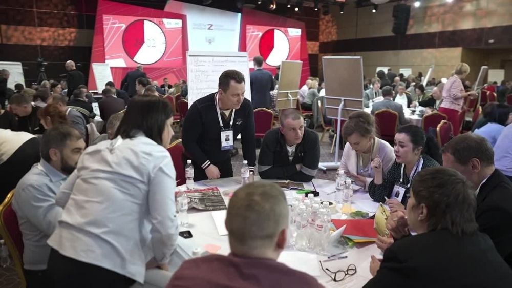 Второй полуфинал конкурса «Лидеры возрождения. Луганская Народная Республика» был объединен с полуфиналом конкурса «Лидеры возрождения. Донецкая Народная Республика» и прошел в апреле