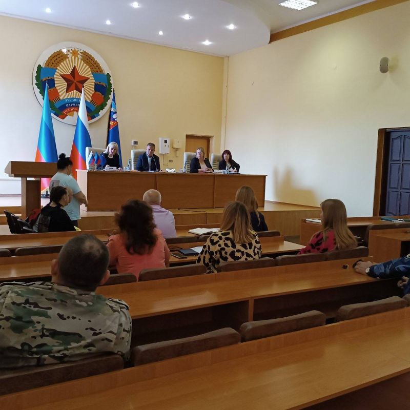 Инна Швенк: Вчера, 19 мая, в зале заседаний Администрации Перевальского района под председательством Главы АПР Виталия...