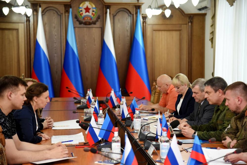 Инна Швенк: С очень важной миссией Луганскую Народную Республику посетила вице-спикер Госдумы, замсекретаря Генсовета партии...