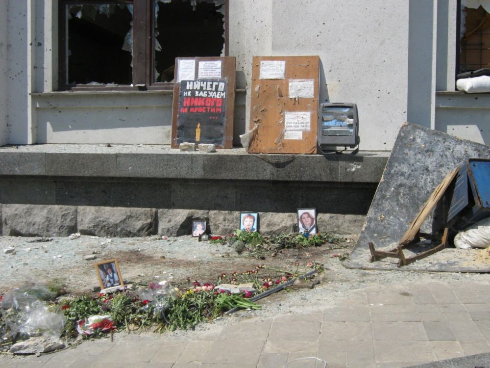 Виктор Водолацкий: 2 июня 2014 года ВСУ нанесли авиаудар по самому центру города Луганска, по зданию бывшей Луганской областной государственной администрации