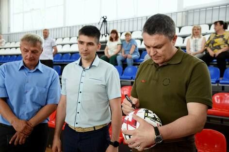 Возведенный москвичами спорткомплекс открылся в ЛУВК имени Берегового – Пасечник