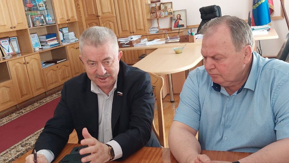 Виктор Водолацкий: Сегодня в стенах Луганского государственного университета имени Владимира Даля прошла рабочая встреча при...