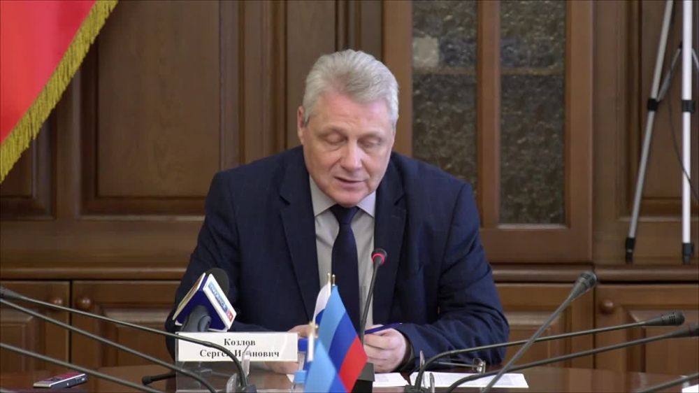 ������ ��������� ������������� � ����� ������� ������ � ��������