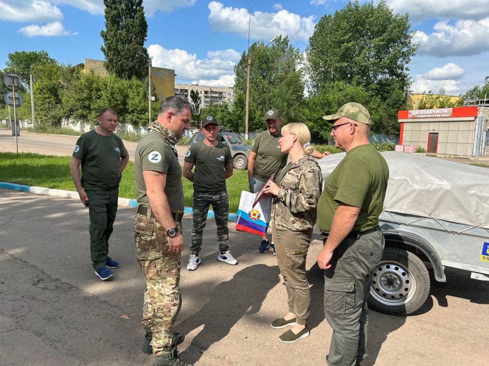 Инна Швенк: Вручила благодарственное письмо Члену правления Всероссийского общественного движения «Отцы России»