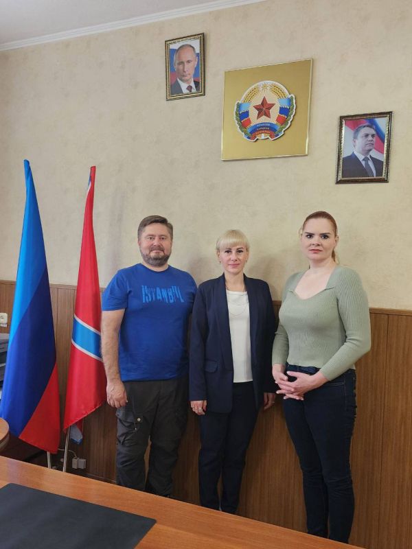 Инна Швенк: Состоялась долгожданная встреча с Директором БФ детского доктора Рошаля Максимом Ладзиным и шеф-редактором на русском телеканала Russia Today, руководителем проекта "Дети войны" Юлией Мортовалиевой