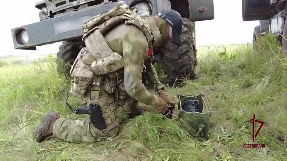 �������������� ���������� ������������� ���������� ���������� ����� 50 ������������� ��������� (����� 300 �� � ���������� �����������), ������������ �� ���������� ��������� �������� ����������