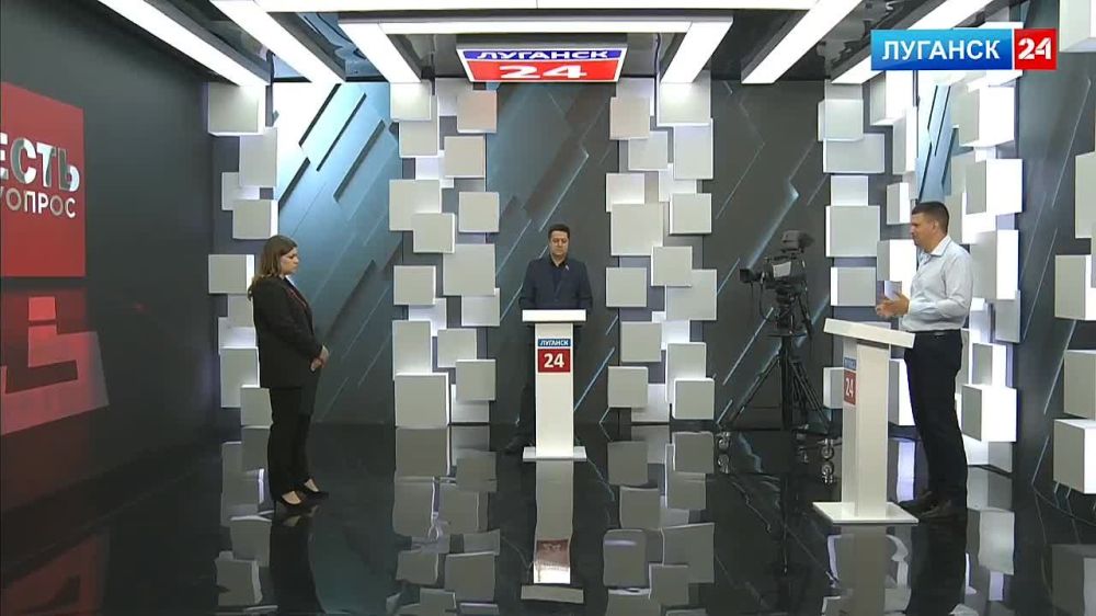 Заместитель Председателя Народного Совета ЛНР Олег Коваль в эфире программы «Есть Vопрос» на телеканале «Луганск 24» рассказал, как проходит на новых территориях процесс интеграции в Российскую Федерацию