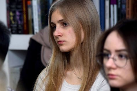 Более 380 выпускников школ ЛНР приняли участие в ЕГЭ на территории Республики