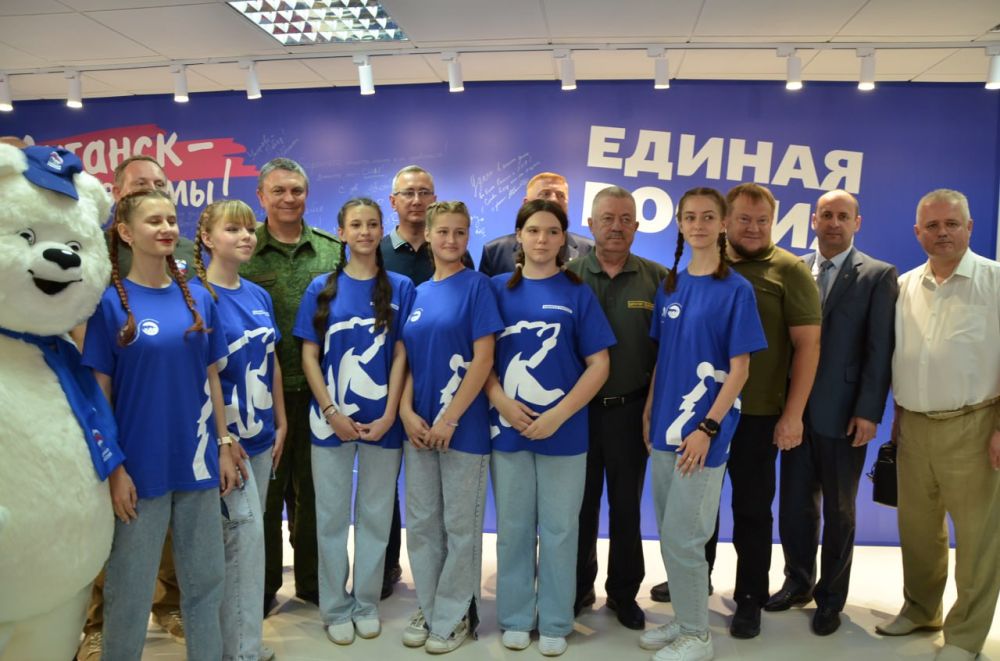 Игорь Рябушкин: Сегодня партия «Единая Россия» открыла штаб общественной поддержки в Луганске