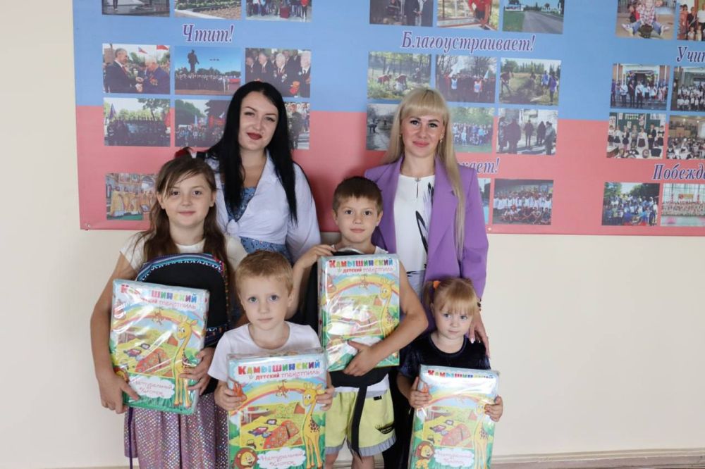 Город Стаханов с рабочим визитом посетила Уполномоченный по правам ребенка в Луганской Народной Республике Инна Швенк