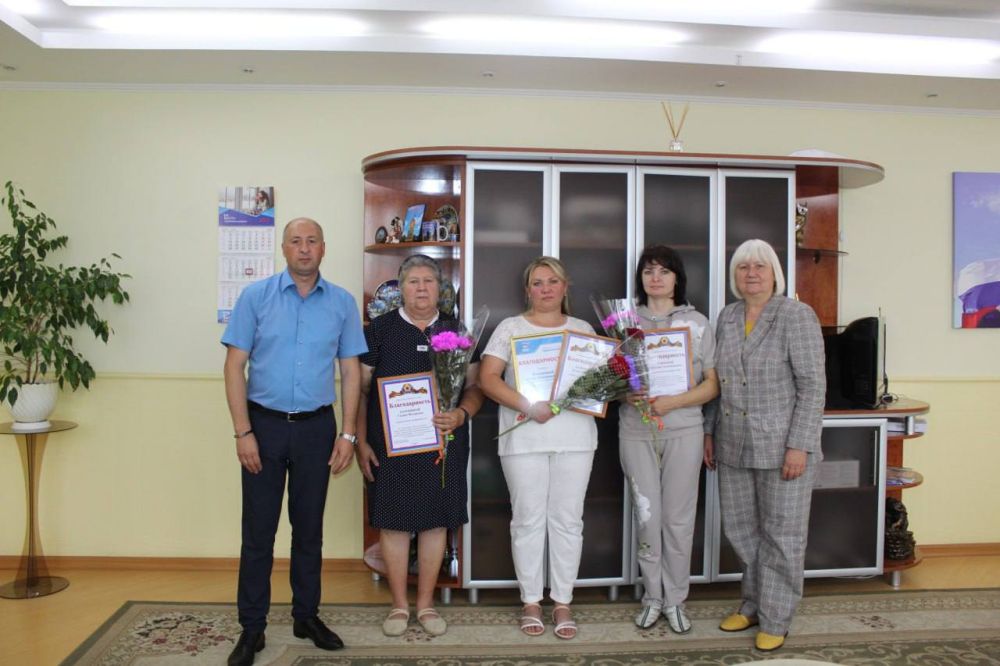 Светлана Гизай: Ветеранов торгового дела и сотрудников отрасли поздравили с профессиональным праздником в Славяносербском районе