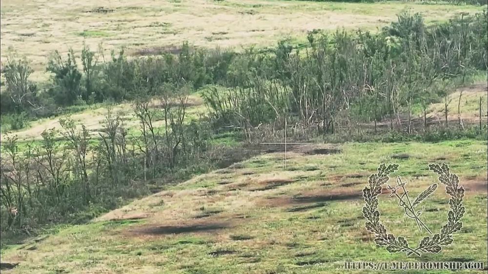 ������������ ���� ���������� ����� ��� � ���� �������������� �������� ���������� 20-� ����� �� ������� ������ �������-��������� ������ ��������� �� ����������� ���� �������� 3-� �������� ��� CV-90 ���