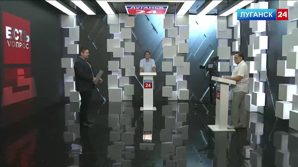 Экс-министр иностранных дел ЛНР Владислав Дейнего в эфире программы «Есть Vопрос» на телеканале «Луганск 24» дал краткий расклад по расстановке сил в украинском политикуме