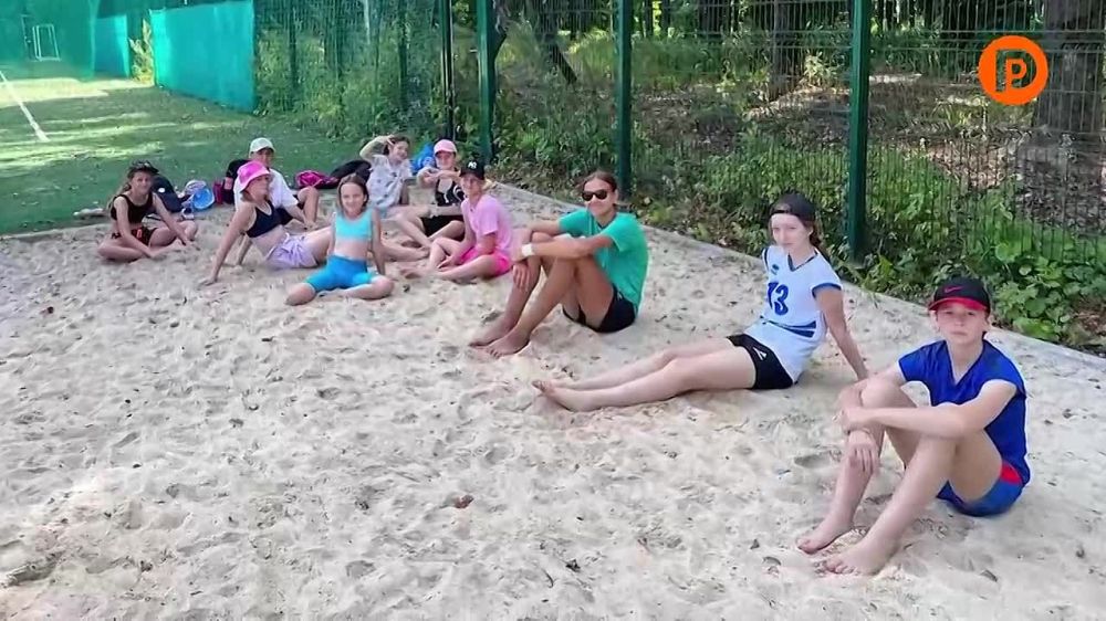 Кострома готовится к визиту спортсменов из ЛНР. Во второй половине сентября волейбольная команда из Меловского района Луганской народной республики проведёт тренировочные сборы в Костроме