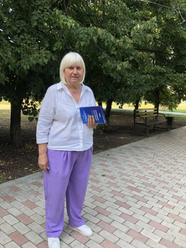 Светлана Гизай: Встретилась с жителями села Сокольники Славяносербского района, чтобы собрать их предложения в раздел Народной программы «Развитие новых регионов»