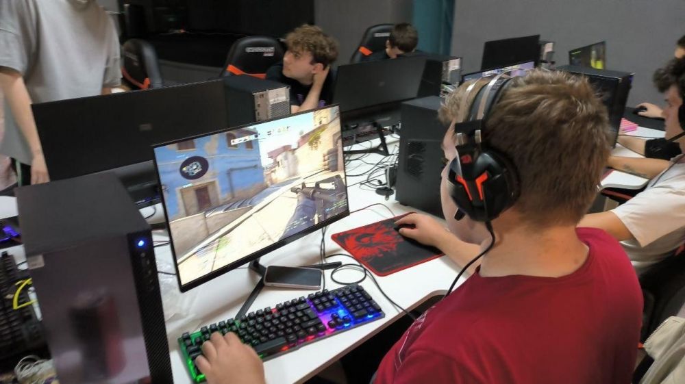 Сборная команда из ЛНР дебютировала на Кубке России по компьютерному спорту с достойным результатом