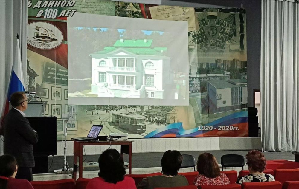 ��������� �� �����-����������� ������������ ���� ������� � ������� ��� ������ ������ � ���������