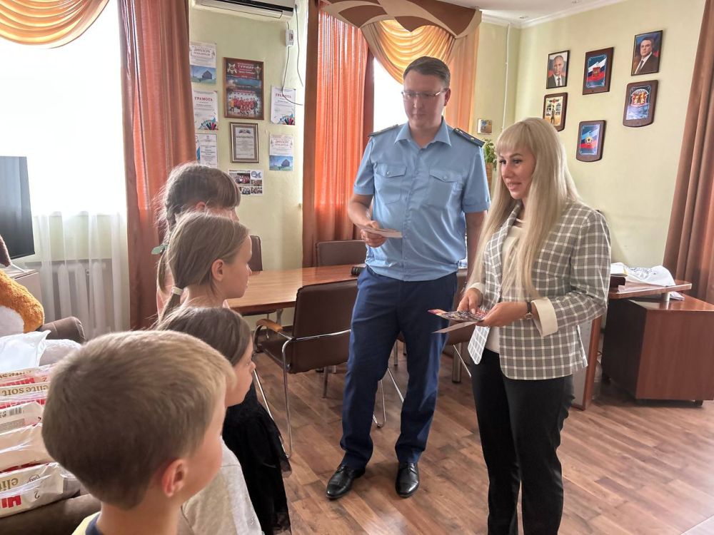 Инна Швенк: В рамках взаимодействия между Уполномоченным по правам ребенка в Луганской Народной Республике Инной Швенк и...