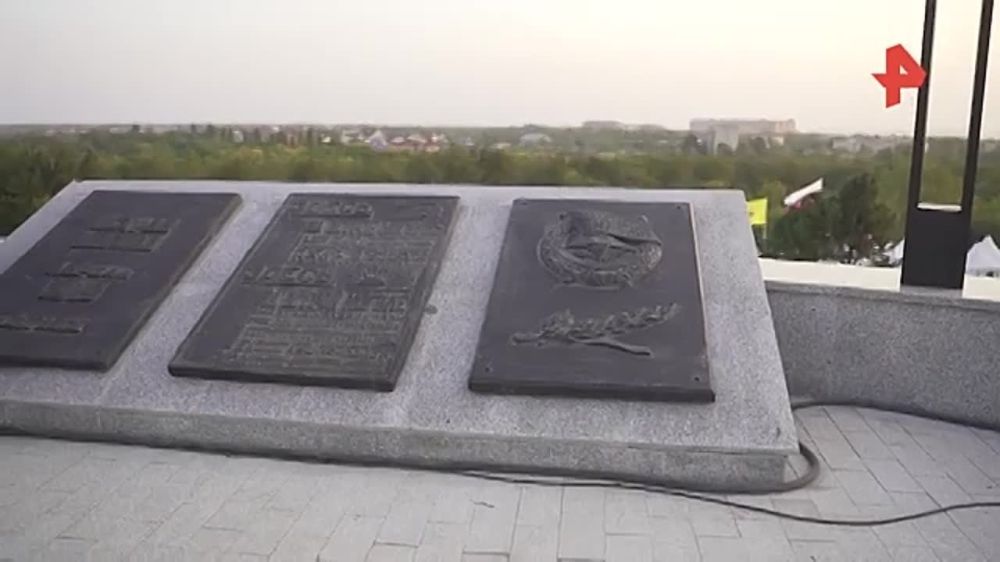 В Луганске открылся обновленный мемориальный комплекс "Острая Могила"