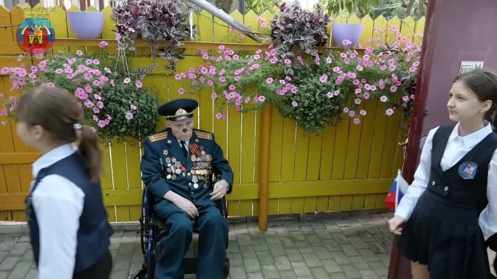 Ветераны Михаил Мануилов и Александр Буянов стали Почетными гражданами Луганска