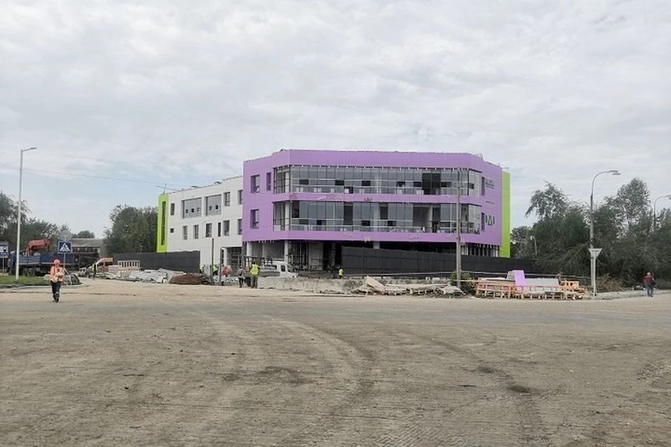 В Луганске Пасечник и Кириенко открыли первый в республике центр Росмолодежи