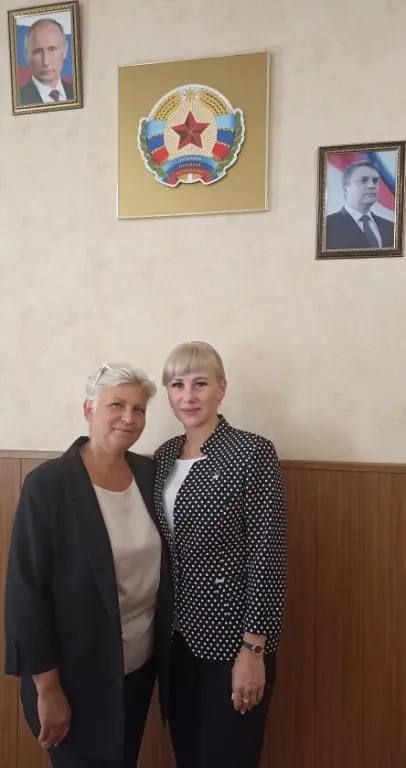Инна Швенк: Состоялась встреча Уполномоченного по правам ребенка в Луганской Народной Республике Швенк Инны Владимировны и Председателя ООИ «ПУТЬ ДОБРА» Ильиной Лили Васильевны