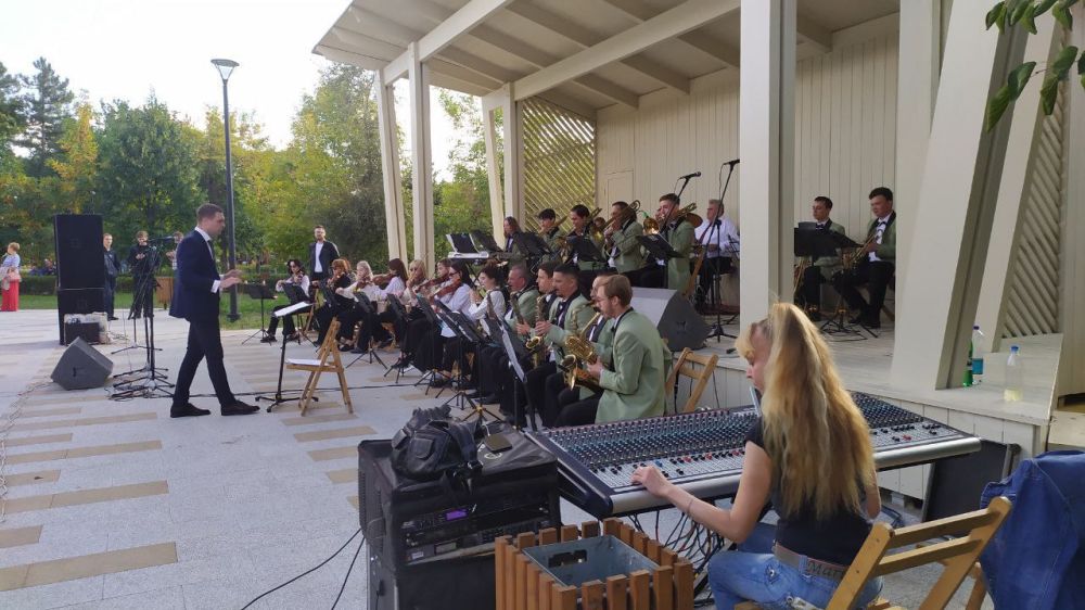 ����� ��������� ������ � ����� � ��� �������� �������� � ��������� ������������� �����