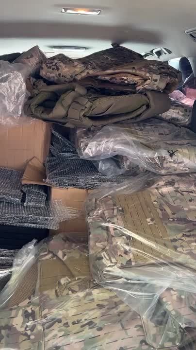 ������� ����������: 3 �����, �� ����� ����������� �������������, ������������, ������� � ������ �����������