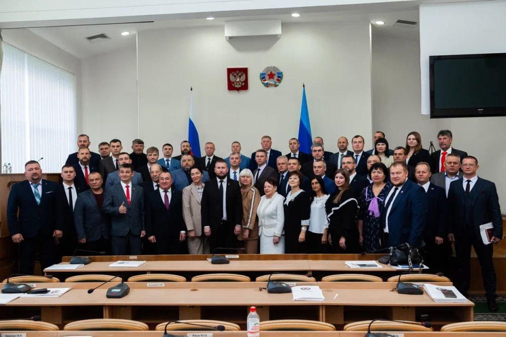 Игорь Рябушкин: Состоялось первое пленарное заседание Народного Совета Луганской Народной Республики первого созыва