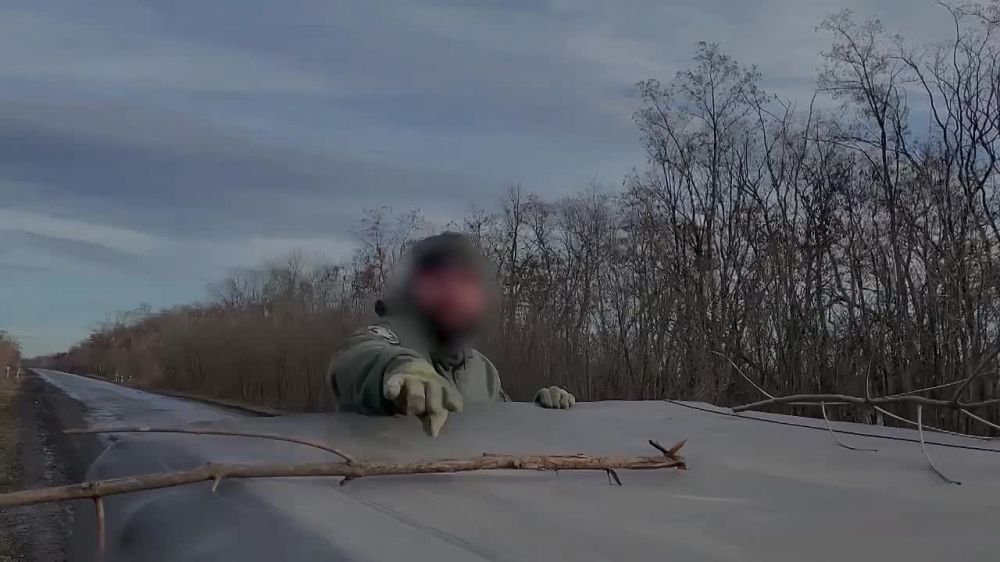 "ђest une auto militaire russe- UAZik": ����� �� ������ ������ ����� ����� ��������� ������������ "�����"!