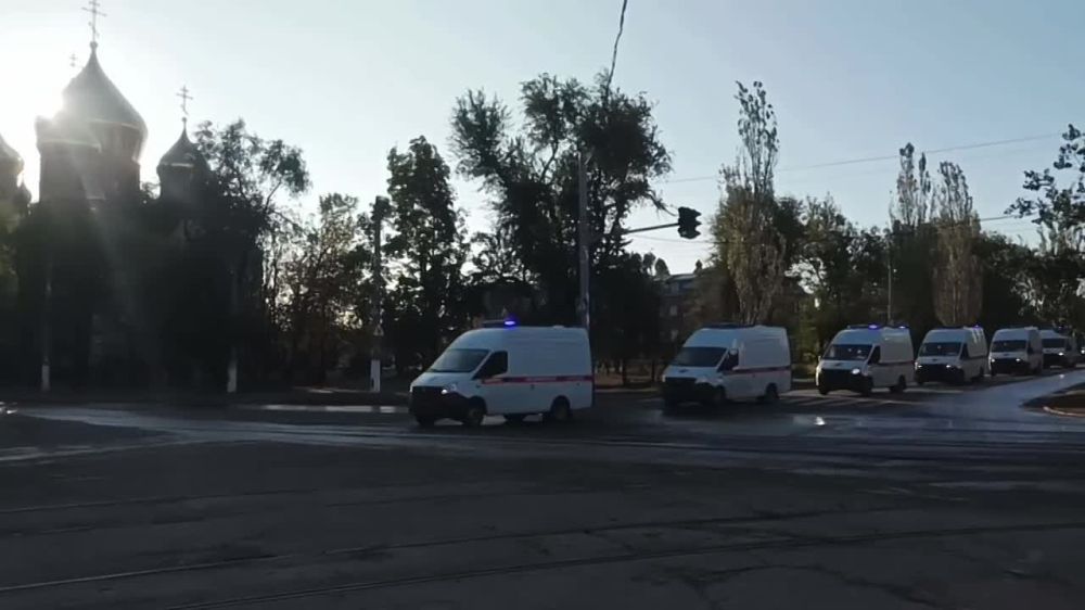 ЛНР. Луганский центр медицины катастроф получил еще 11 автомобилей скорой помощи В рамках реализации мероприятий Программы социально-экономического развития Луганской Народной Республики в регион поступили 11 автомобилей скорой медицинской помощи