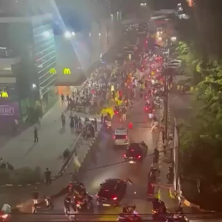 ����������� McDonald's �������, ��� ��������� ����� ���������� �������������� �� 4000 ������� ��� � ����� �� ����� ��������� � ������ �������� ���������� ���� �� ����� ���������