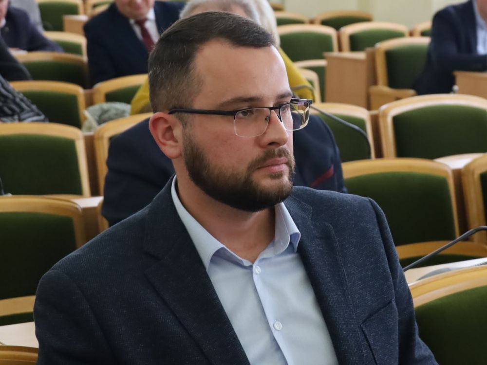 Депутаты Народного Совета ЛНР приняли Закон ЛНР «О Реестре должностей муниципальной службы в Луганской Народной Республике»