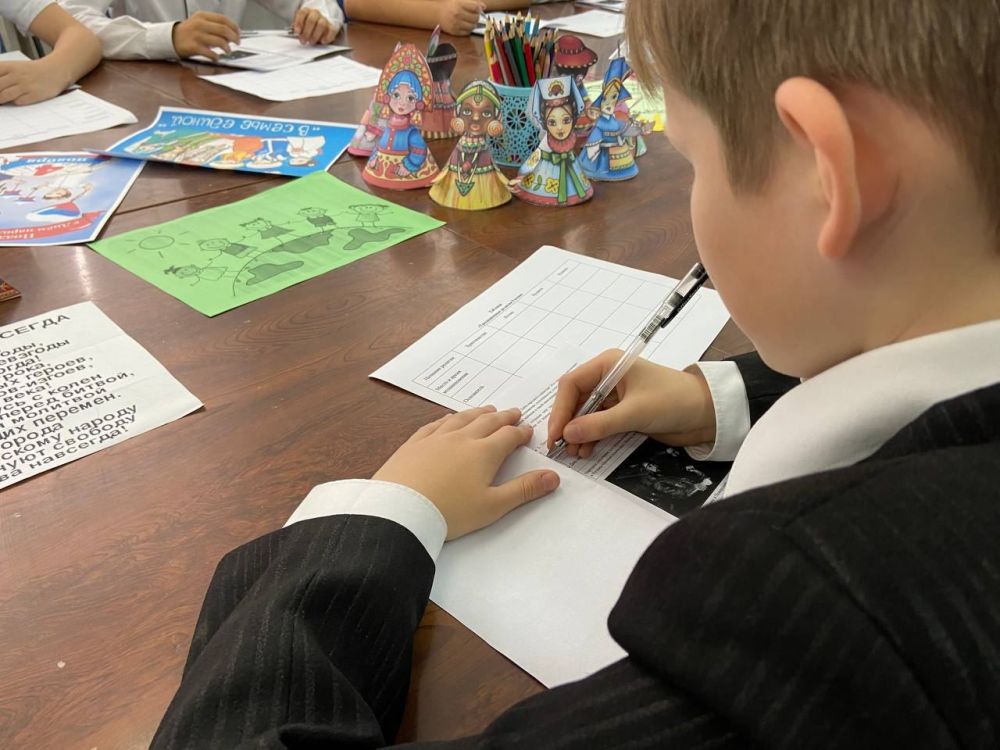 ������������� ���� "� � ���������", ����������� ��� ��������� ��������, ������� ������ ��� �������������� � ��������� ����� �33. �� ���� � ����� ������� �������� �������������