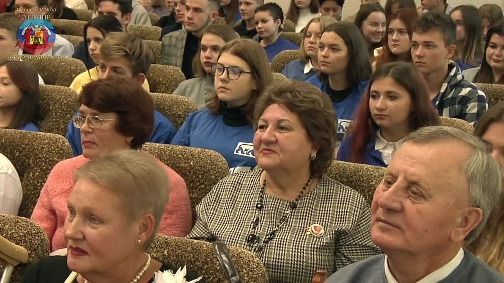 ������������ 105-�� ��������� ����� ������ � ������������� ��������