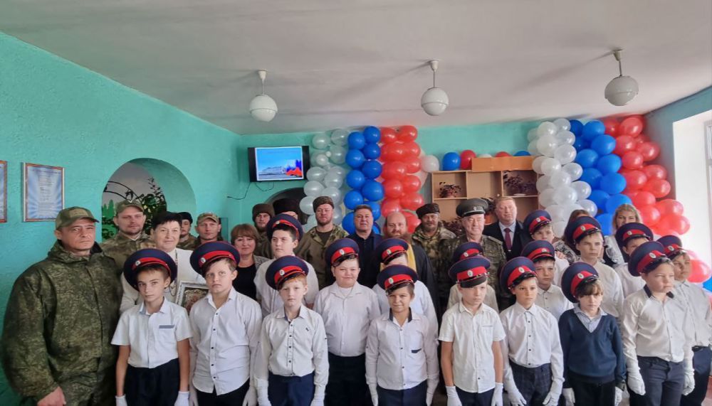 Виктор Водолацкий: Сегодня на территории Луганской Народной Республики прошло знаковое событие - в станице Луганской были открыты казачьи кадетские классы