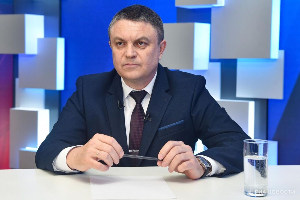 Глава ЛНР принял участие в хороводной акции "В кругу СВОих"