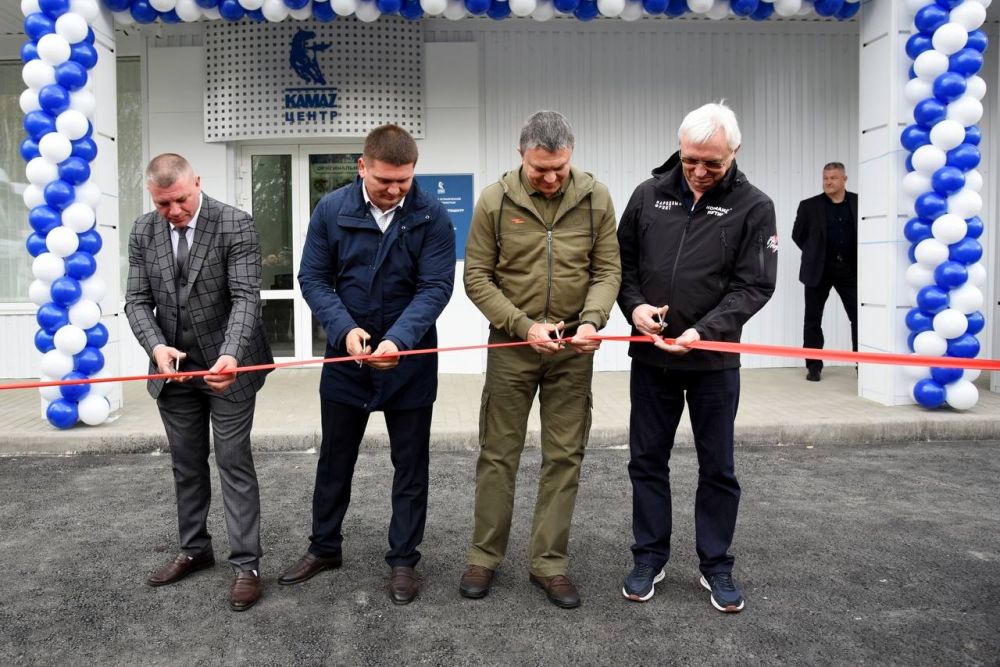 ��������� ����� � �������� ��������� ����� � ����������� ����� ������ �� ����� ����, ��������� ���� ������������� ����� ��������� ������ � ���, ���������� �������� ���������� ��������� ����ǻ ����� ��������, �������� � �����-������ ���