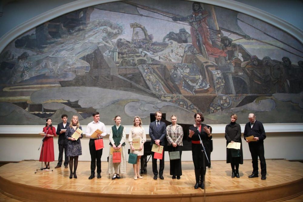 ��������� ����� �� ������ ���� ������� ������� �������� � �����������: ���������-������� ������, �������� � ����������� ������