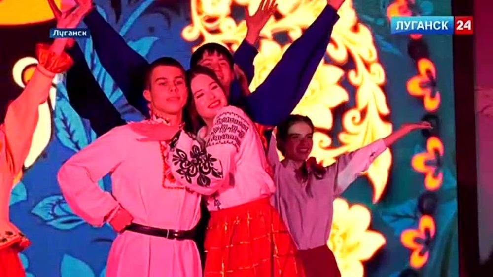 В Далевском вузе состоялся творческий фестиваль "Дебют первокурсника – 2023"