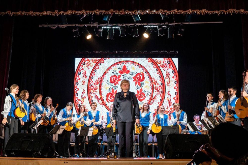 ������� �������, � ����� ������� �������� ������������ �������� ������������ �FOLK MUSIC� ������ ������� � ������������� �������� ��� ������� ��� �� ������������� ��������-������ �������� � ������ �� ����, ������� ��������� �������, 10 �������!