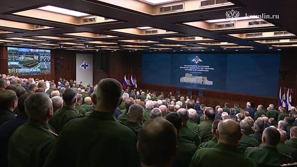 Путин на расширенной коллегии Минобороны подчеркнул, что Россия не намерена отказываться от своих целей в рамках СВО