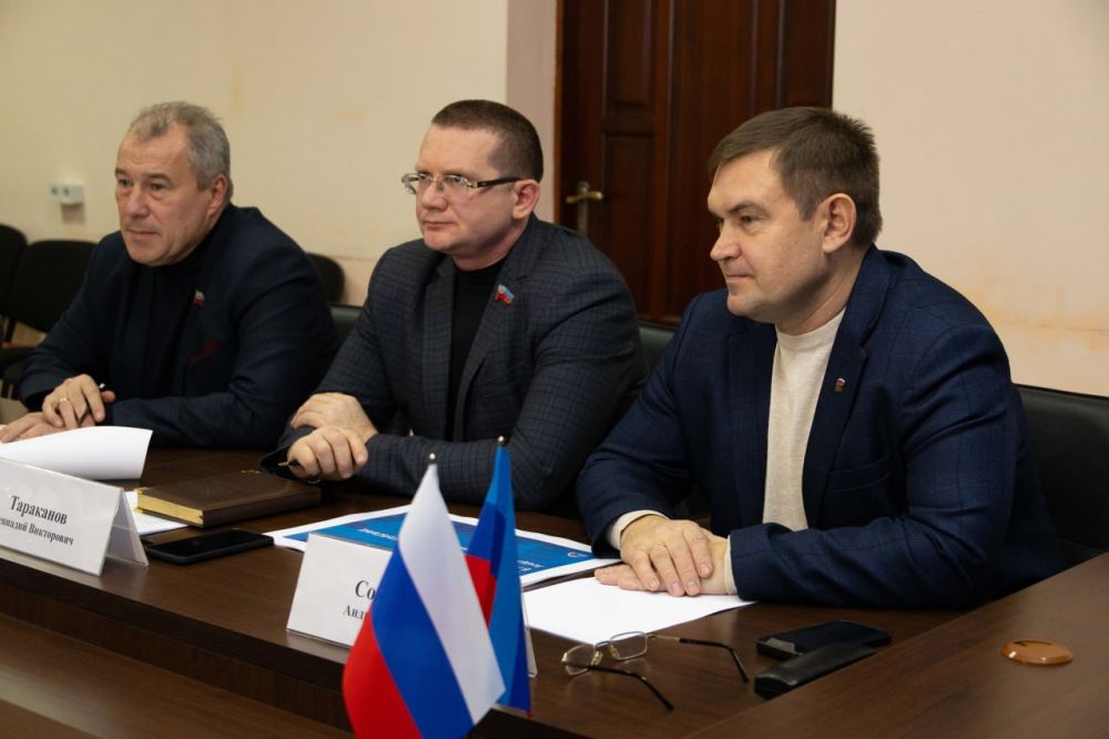 Члены Президиума провели рабочую встречу со специальным представителем РТРС и министром цифрового развития республики