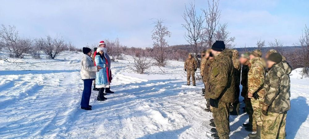 Сотрудники Управления Росреестра по Луганской Народной Республике приняли участие в особом мероприятии, которое направлено на проявление признательности и поддержки нашим военнослужащим