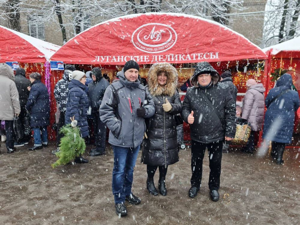Игорь Рябушкин: Сегодня посетили предновогоднюю ярмарку в городе Луганске
