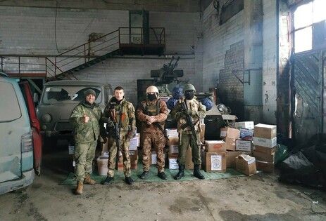 "Единая Россия" за год доставила на фронт и в новые регионы более 82 тыс. тонн гумпомощи