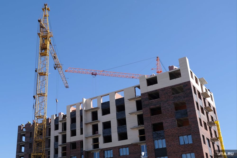 Регионы УрФО восстановили больше 600 объектов на Донбассе