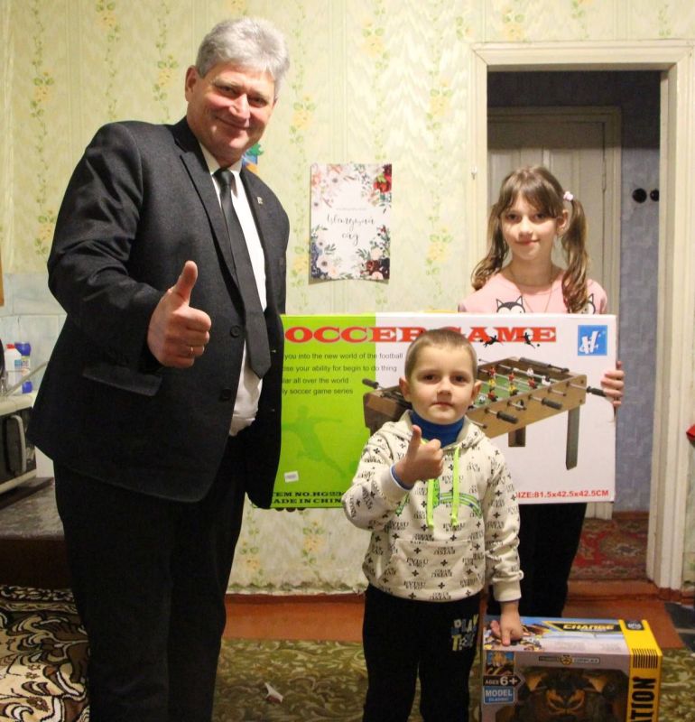 В рамках Всероссийской акции "Елка желаний" исполнились мечты Миши и Анжелики