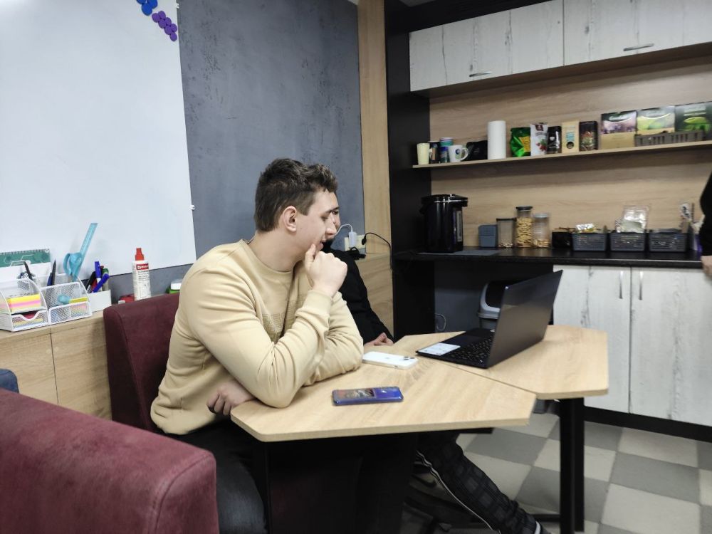 � ������ � �������� ���������� �������� �������� ������-������, �������� � ������������� ����� ��� ������